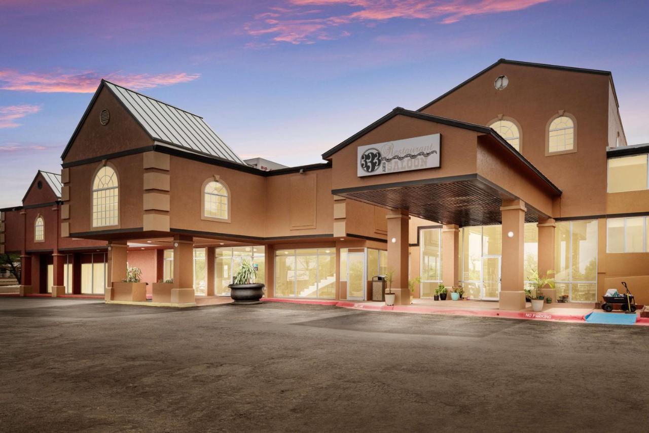 Pearl On The Concho Surestay Collection By Best Western San Angelo Exterior foto